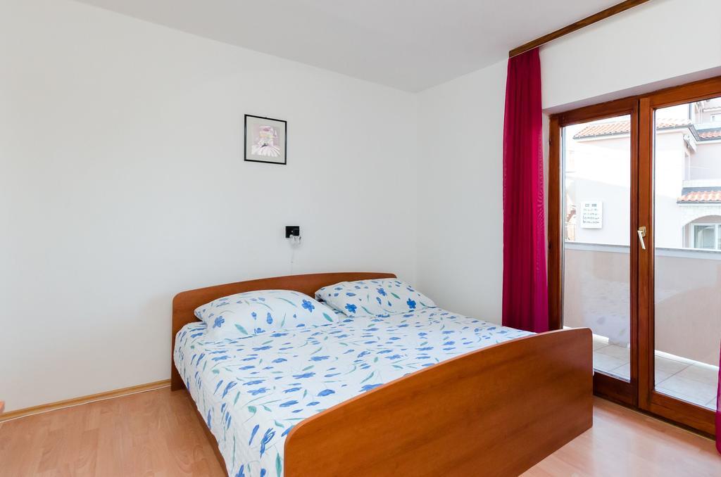 Apartments Dragan Lopar Bagian luar foto