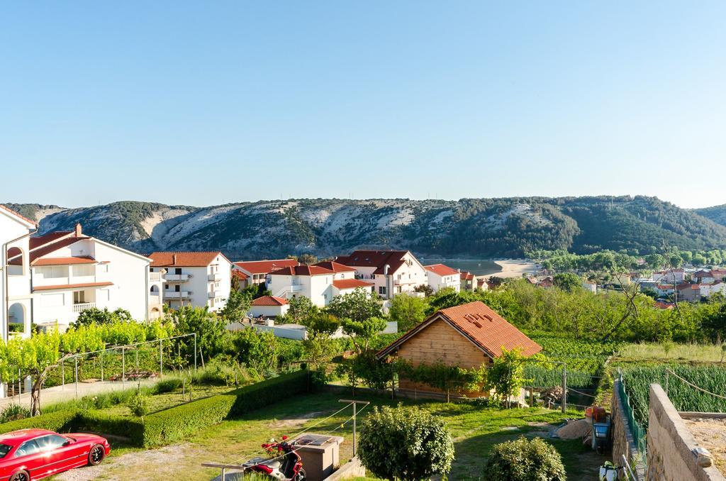 Apartments Dragan Lopar Bagian luar foto