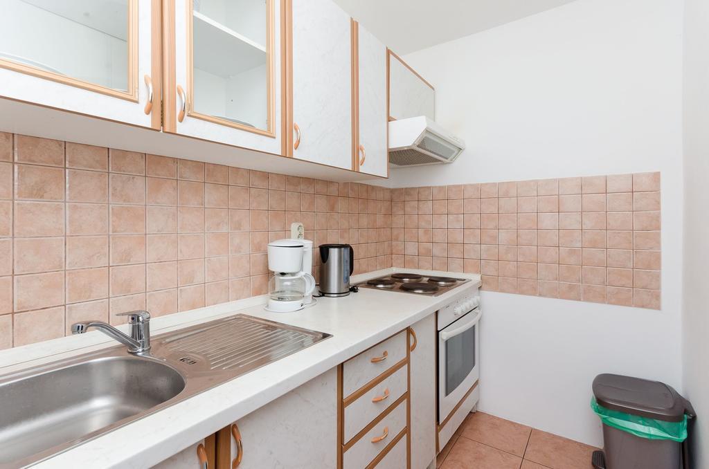 Apartments Dragan Lopar Bagian luar foto