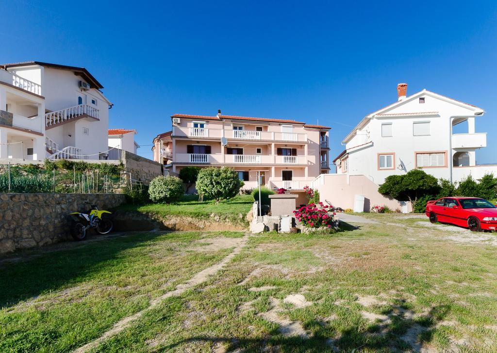 Apartments Dragan Lopar Bagian luar foto