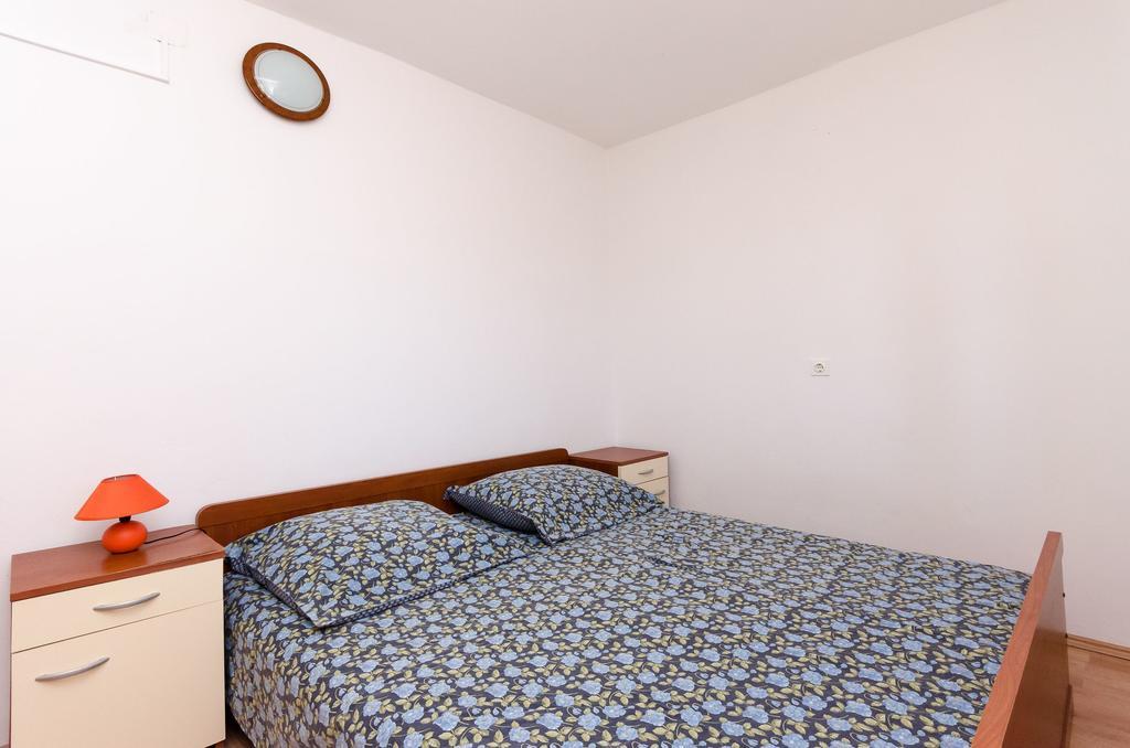 Apartments Dragan Lopar Bagian luar foto