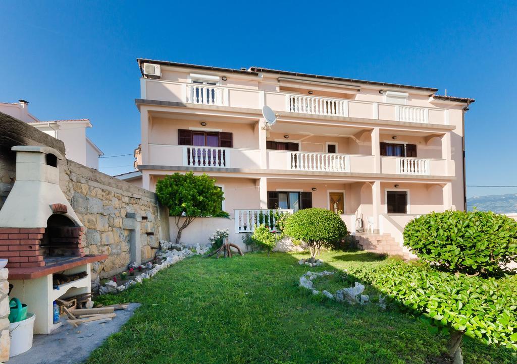 Apartments Dragan Lopar Bagian luar foto